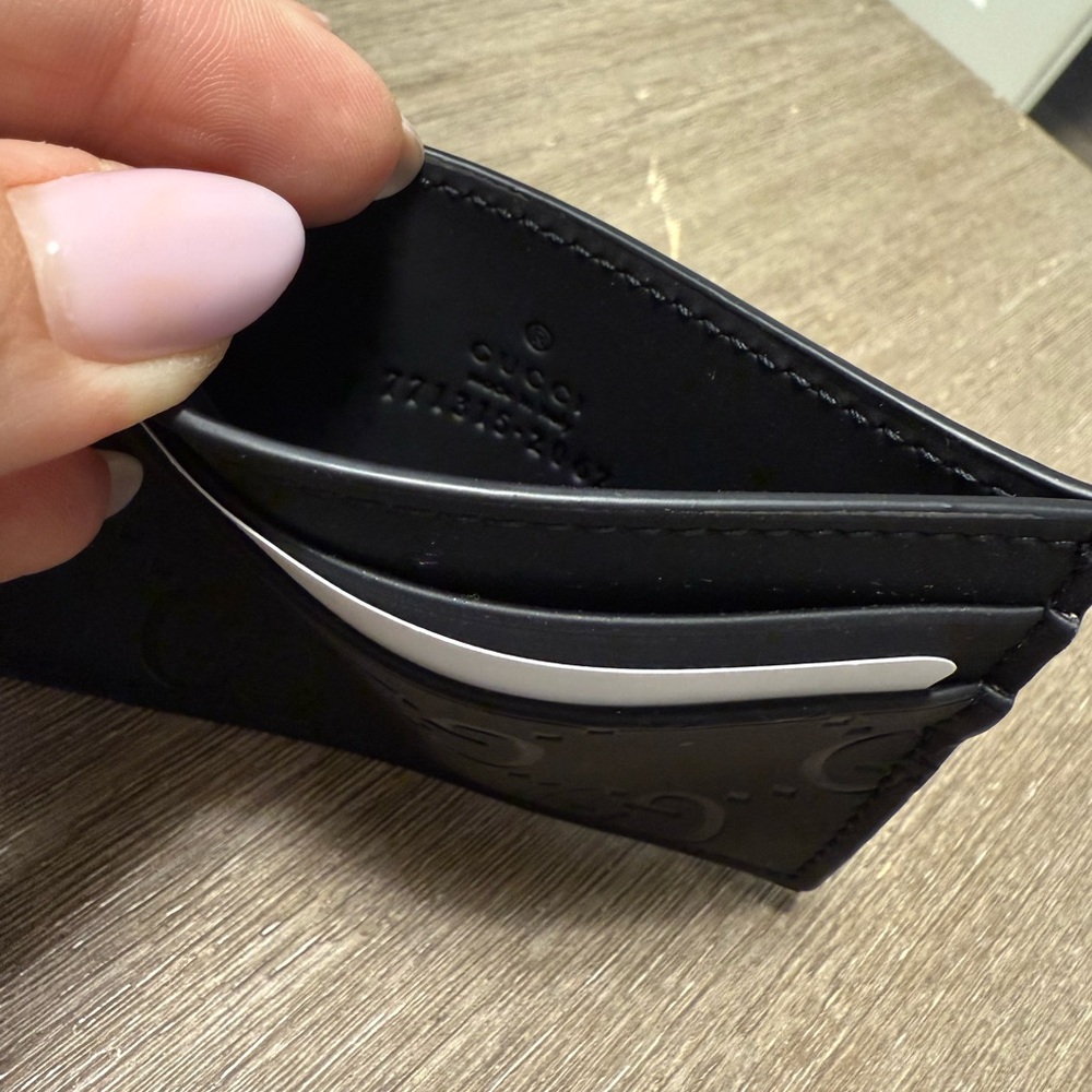 GUCCI RUBBER-EFFECT CARD CASE - Picture 2 of 4